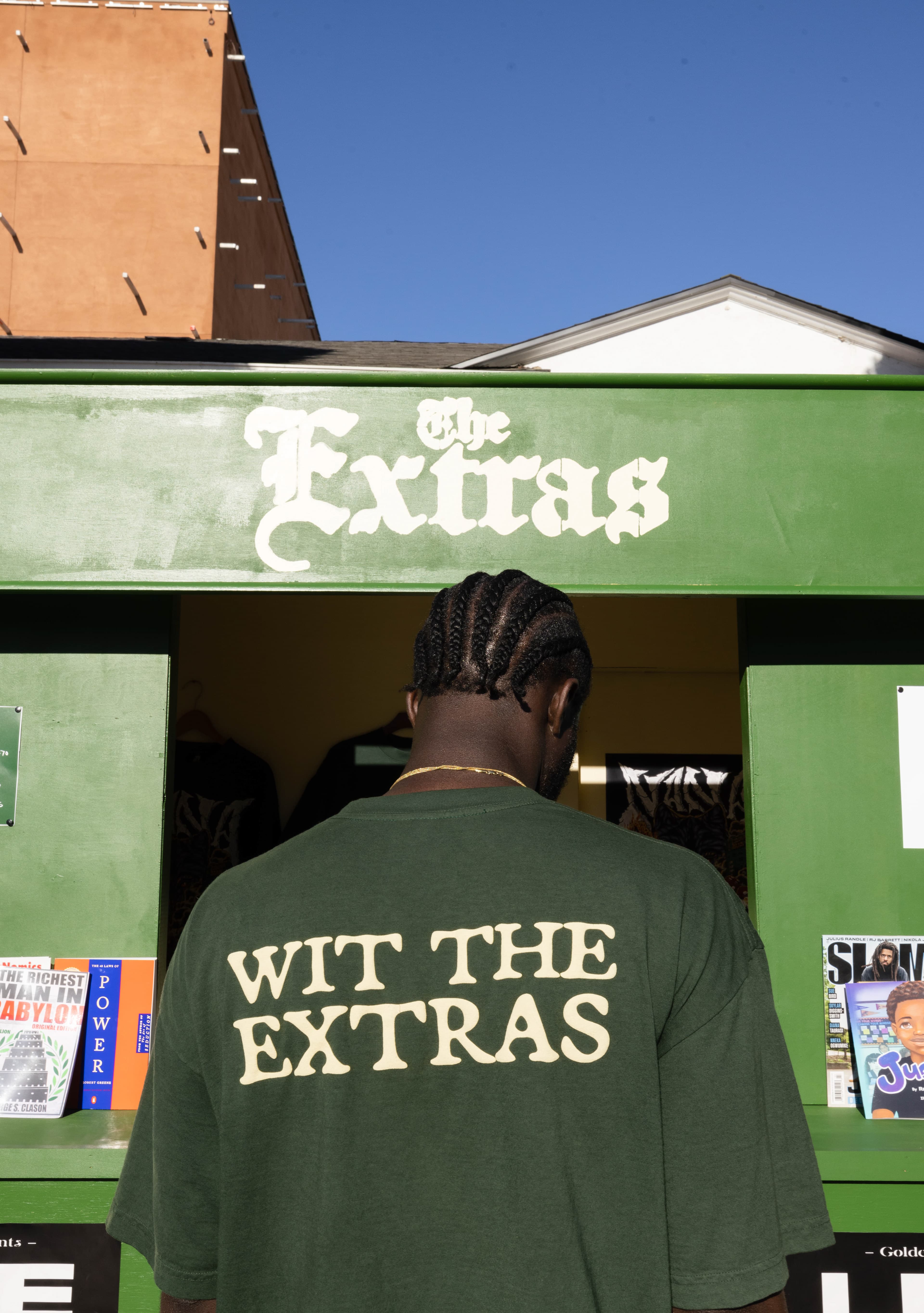 The Extras interior 2